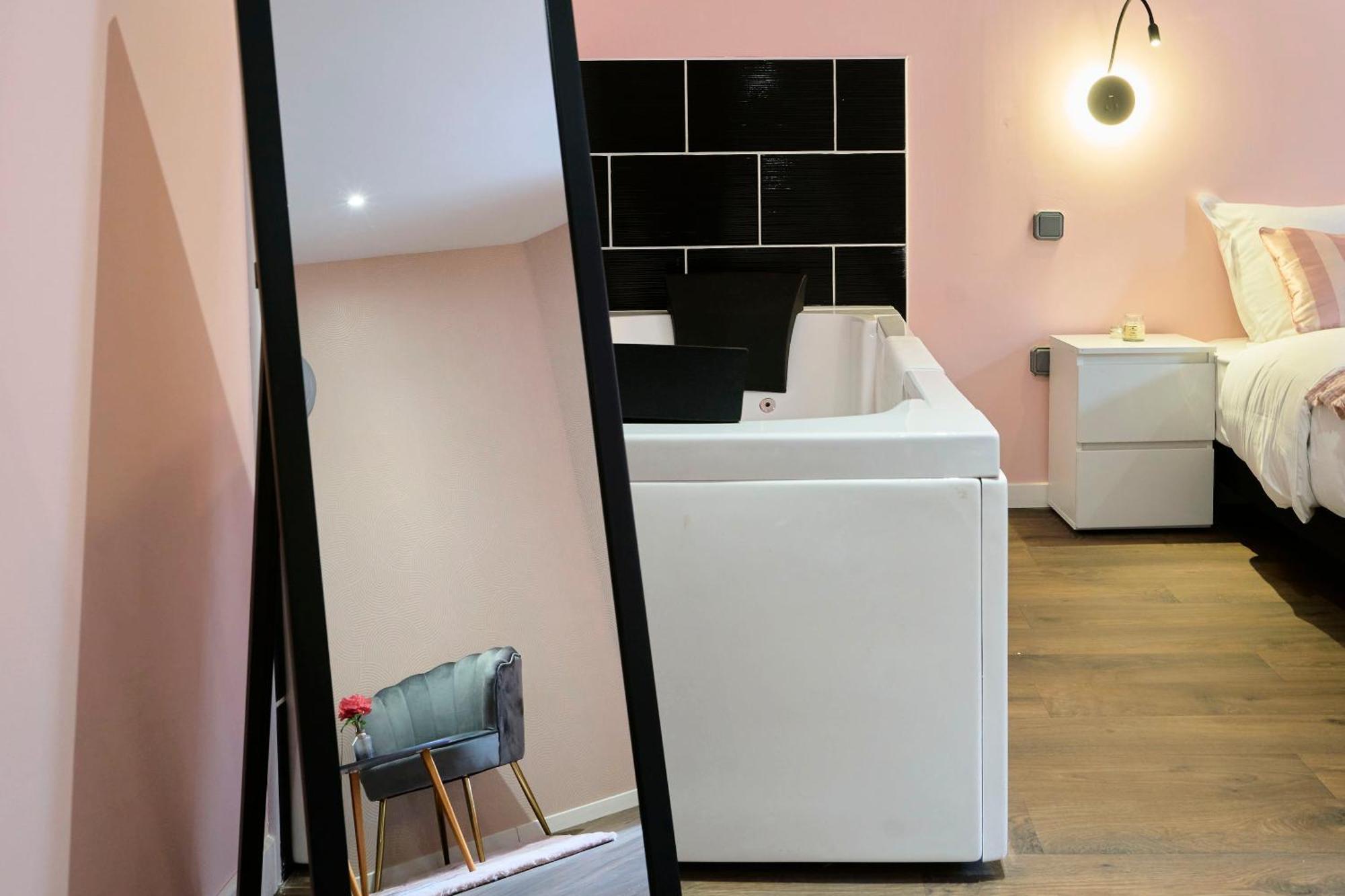 Ng Prestige L Lille L Tourcoing - Bouvines - Balneo & Cuisine Apartman Kültér fotó